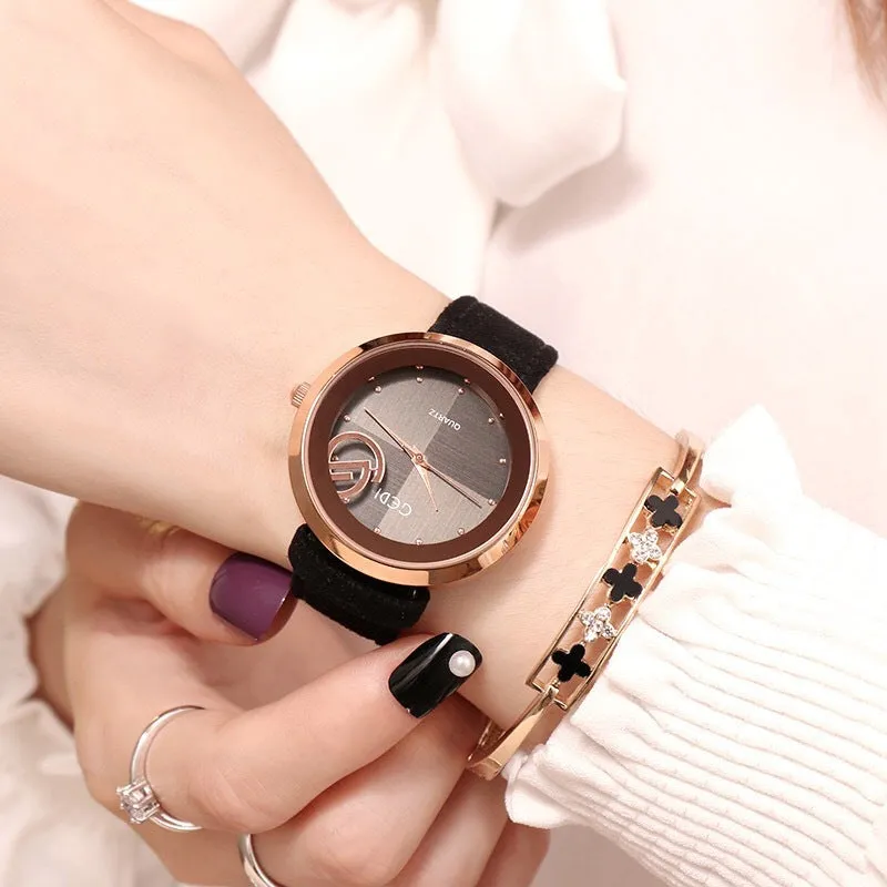 Retro Leather Strap Women's Watch